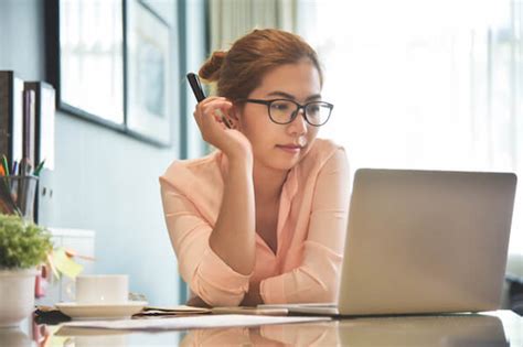 21 Awesome SEO Blogs and Websites You'll Want to Bookmark.